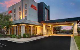 Hampton Inn & Suites-Austin Airport Exterior photo