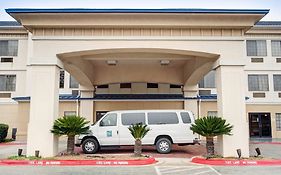 Quality Inn & Suites Airport Austin Exterior photo